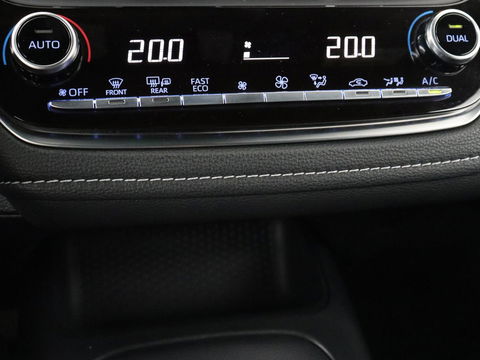 Toyota Corolla 2.0 Hybrid Dynamic | Carplay | Adaptive cruise | Navigatie | Camera | Full LED | Climate control | Keyless | DAB | Getint glas