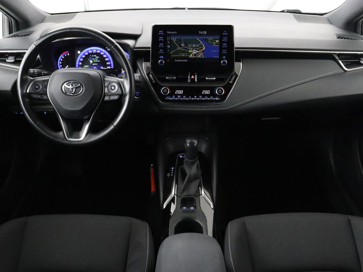 Toyota Corolla 2.0 Hybrid Dynamic | Carplay | Adaptive cruise | Navigatie | Camera | Full LED | Climate control | Keyless | DAB | Getint glas
