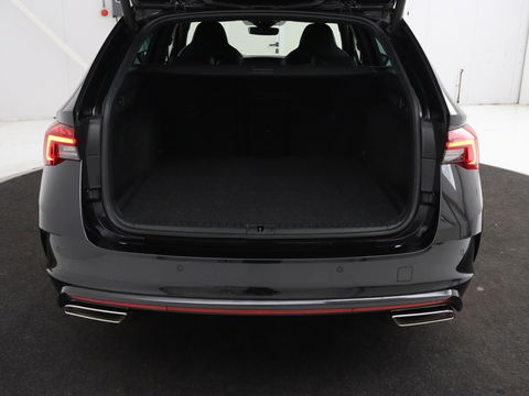 Škoda Octavia 1.4 TSI RS iV PHEV | Head-Up | Stoel & stuurverwarming | Adaptive cruise | Standkachel | Matrix LED | Massage | Alcantara | Camera | Carplay | Memory | Canton Sound | Virtual Cockpit | Side Assist