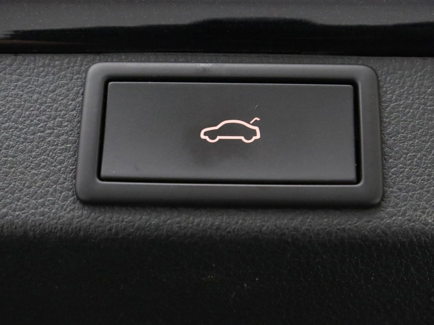 Škoda Octavia 1.4 TSI RS iV PHEV | Head-Up | Stoel & stuurverwarming | Adaptive cruise | Standkachel | Matrix LED | Massage | Alcantara | Camera | Carplay | Memory | Canton Sound | Virtual Cockpit | Side Assist