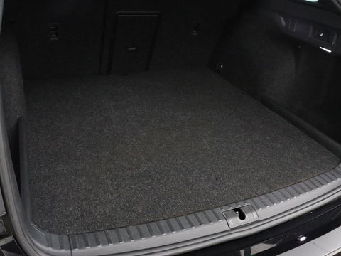 Škoda Octavia 1.4 TSI RS iV PHEV | Head-Up | Stoel & stuurverwarming | Adaptive cruise | Standkachel | Matrix LED | Massage | Alcantara | Camera | Carplay | Memory | Canton Sound | Virtual Cockpit | Side Assist
