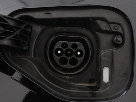 Škoda Octavia 1.4 TSI RS iV PHEV | Head-Up | Stoel & stuurverwarming | Adaptive cruise | Standkachel | Matrix LED | Massage | Alcantara | Camera | Carplay | Memory | Canton Sound | Virtual Cockpit | Side Assist