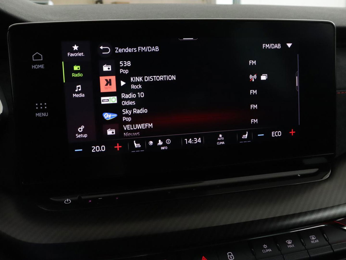 Škoda Octavia 1.4 TSI RS iV PHEV | Head-Up | Stoel & stuurverwarming | Adaptive cruise | Standkachel | Matrix LED | Massage | Alcantara | Camera | Carplay | Memory | Canton Sound | Virtual Cockpit | Side Assist