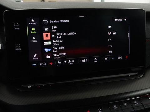 Škoda Octavia 1.4 TSI RS iV PHEV | Head-Up | Stoel & stuurverwarming | Adaptive cruise | Standkachel | Matrix LED | Massage | Alcantara | Camera | Carplay | Memory | Canton Sound | Virtual Cockpit | Side Assist