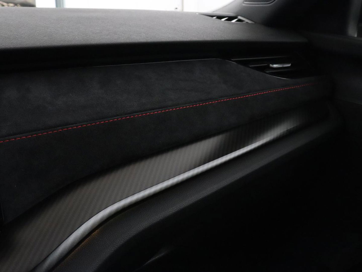 Škoda Octavia 1.4 TSI RS iV PHEV | Head-Up | Stoel & stuurverwarming | Adaptive cruise | Standkachel | Matrix LED | Massage | Alcantara | Camera | Carplay | Memory | Canton Sound | Virtual Cockpit | Side Assist