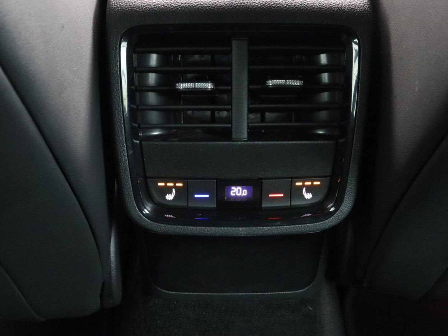 Škoda Octavia 1.4 TSI RS iV PHEV | Head-Up | Stoel & stuurverwarming | Adaptive cruise | Standkachel | Matrix LED | Massage | Alcantara | Camera | Carplay | Memory | Canton Sound | Virtual Cockpit | Side Assist
