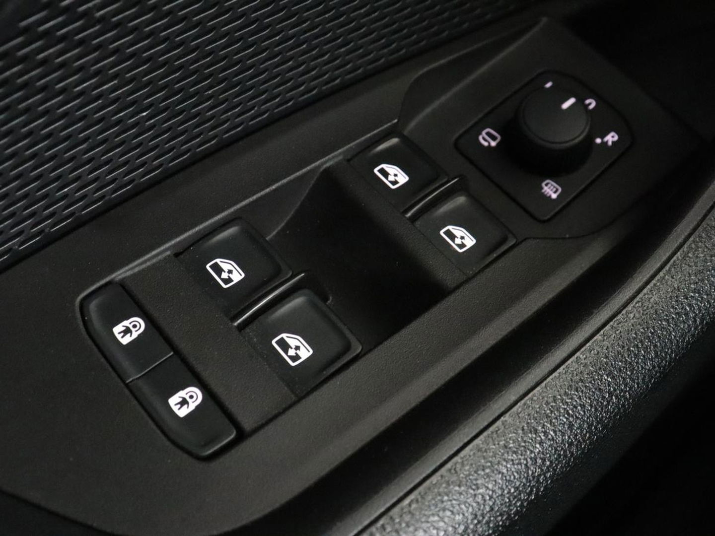 Škoda Octavia 1.4 TSI RS iV PHEV | Head-Up | Stoel & stuurverwarming | Adaptive cruise | Standkachel | Matrix LED | Massage | Alcantara | Camera | Carplay | Memory | Canton Sound | Virtual Cockpit | Side Assist