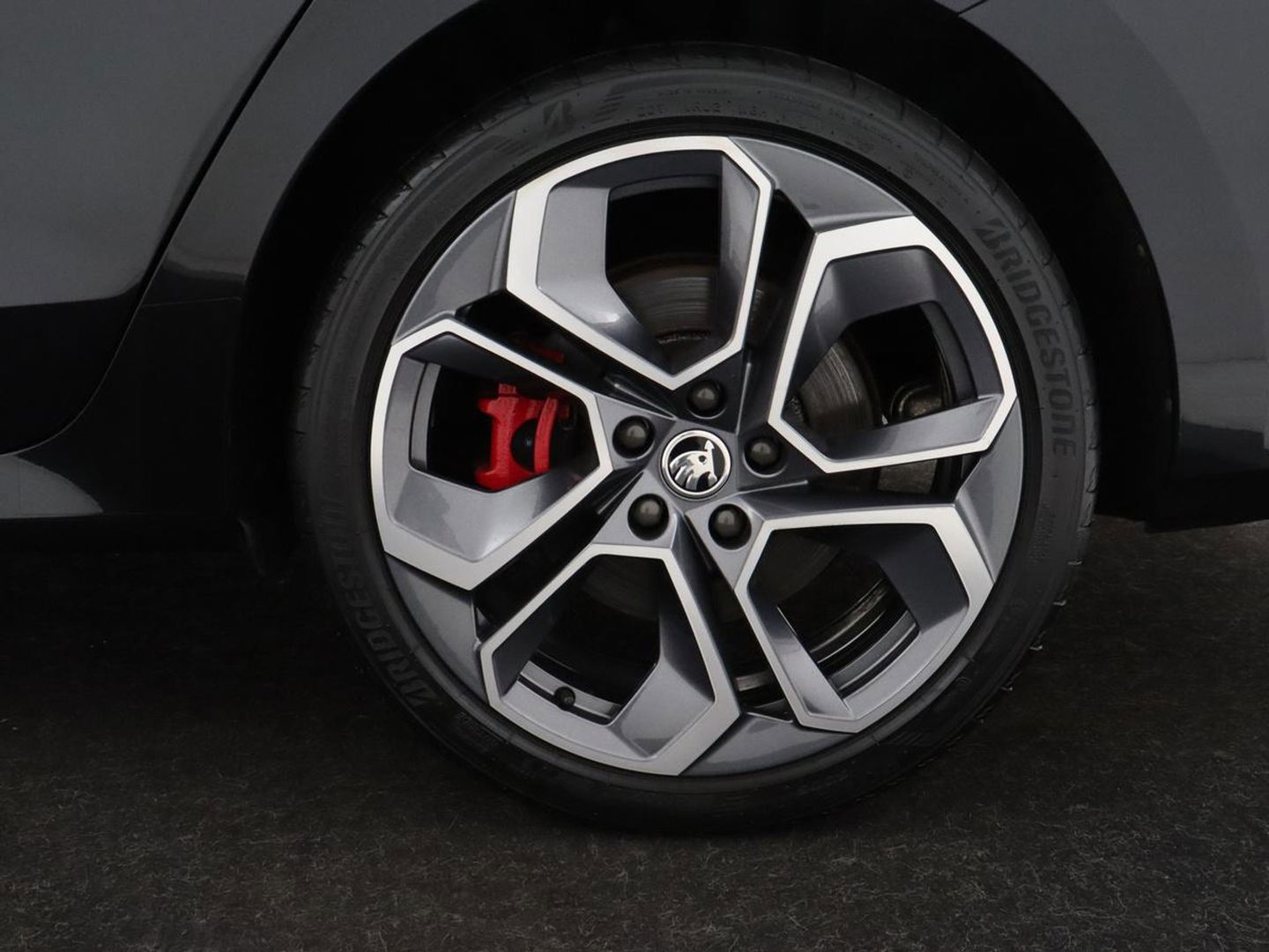 Škoda Octavia 1.4 TSI RS iV PHEV | Head-Up | Stoel & stuurverwarming | Adaptive cruise | Standkachel | Matrix LED | Massage | Alcantara | Camera | Carplay | Memory | Canton Sound | Virtual Cockpit | Side Assist