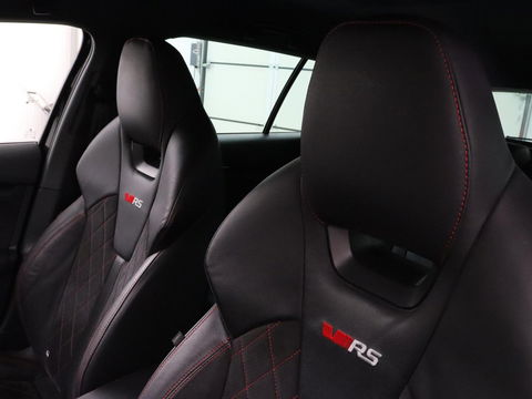 Škoda Octavia 1.4 TSI RS iV PHEV | Head-Up | Stoel & stuurverwarming | Adaptive cruise | Standkachel | Matrix LED | Massage | Alcantara | Camera | Carplay | Memory | Canton Sound | Virtual Cockpit | Side Assist
