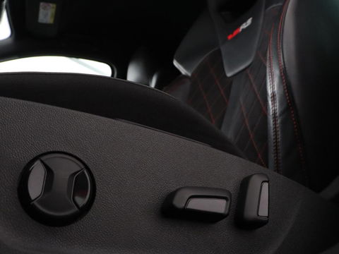 Škoda Octavia 1.4 TSI RS iV PHEV | Head-Up | Stoel & stuurverwarming | Adaptive cruise | Standkachel | Matrix LED | Massage | Alcantara | Camera | Carplay | Memory | Canton Sound | Virtual Cockpit | Side Assist
