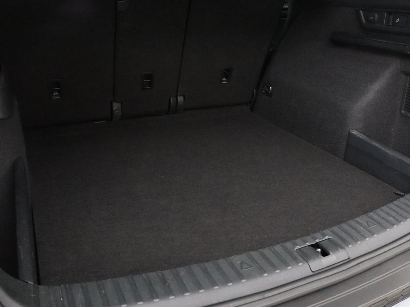 Škoda Kodiaq 1.5 TSI Business Edition | Panoramadak | Stoelverwarming | Adaptive cruise | Trekhaak | Virtual Cockpit | Canton Sound | Keyless | Camera | Navigatie | Carplay | 19'' lichtmetalen velgen