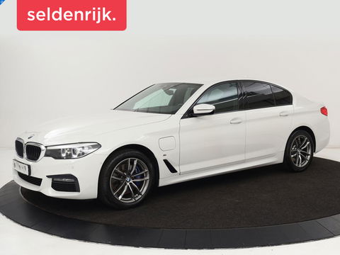 BMW 5 Serie 530e M Sport | Alcantara | Stoelverwarming | Trekhaak | Camera | Sfeerverlichting | Park Assist | Sportstoelen | Navigatie