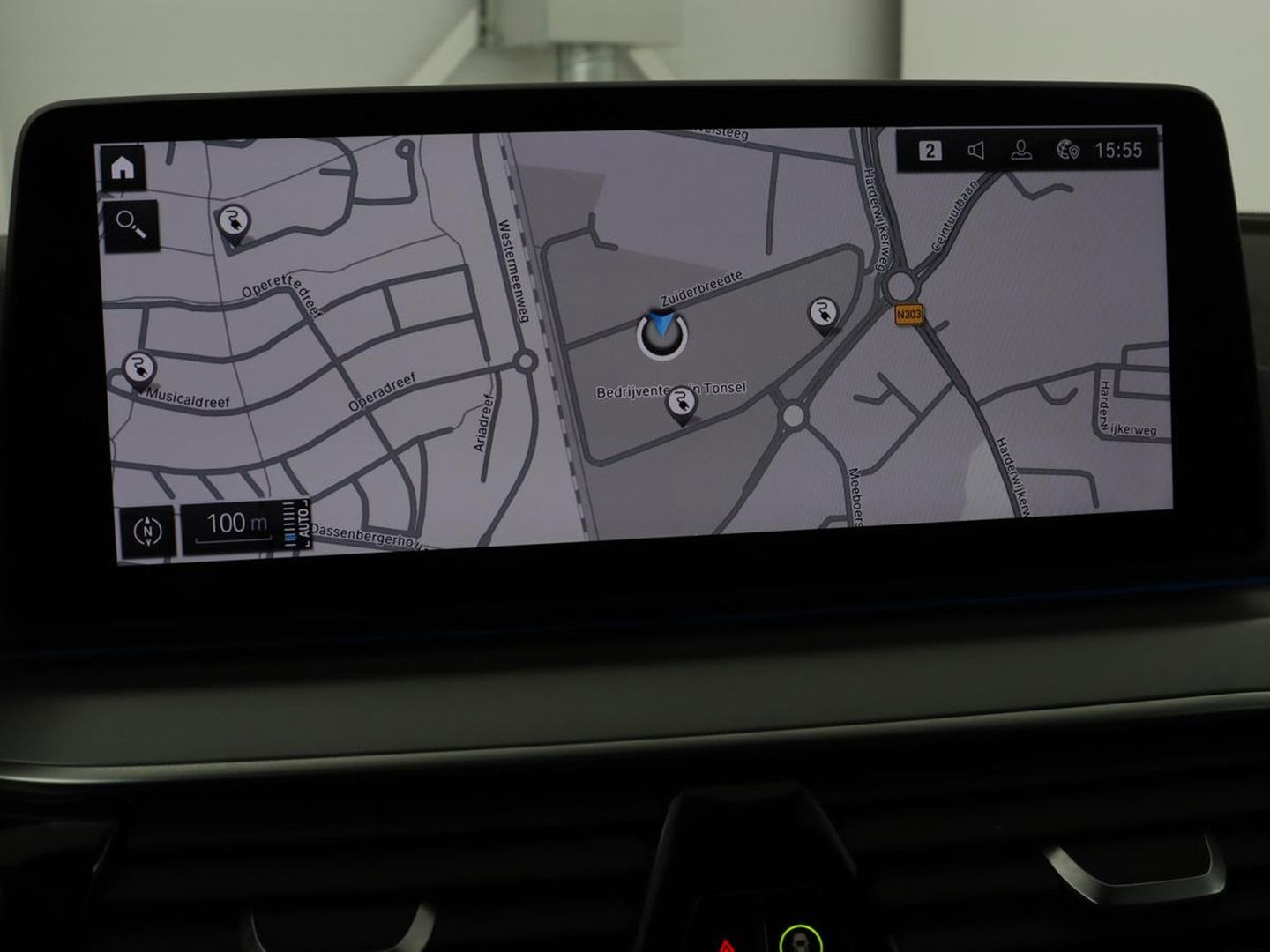 BMW 5 Serie 530e High Executive | Panoramadak | Head-Up | Adaptive cruise | Trekhaak | Bowers & Wilkins | Leder | Stoelverwarming | 360 Camera | Carplay | Keyless | Navigatie