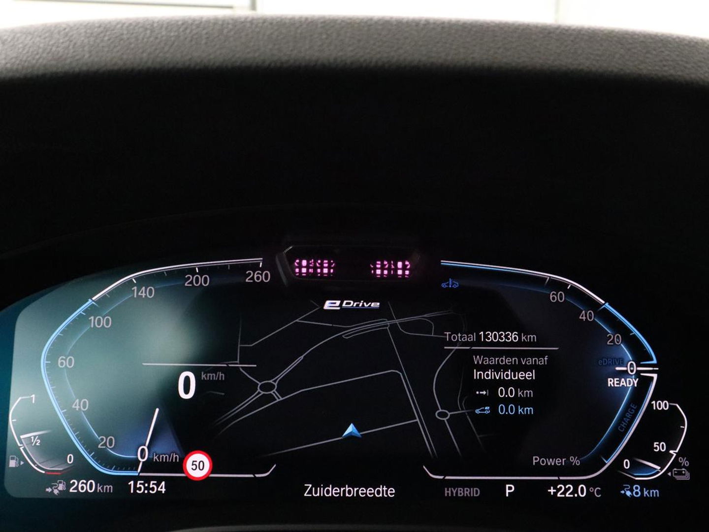 BMW 5 Serie 530e High Executive | Panoramadak | Head-Up | Adaptive cruise | Trekhaak | Bowers & Wilkins | Leder | Stoelverwarming | 360 Camera | Carplay | Keyless | Navigatie