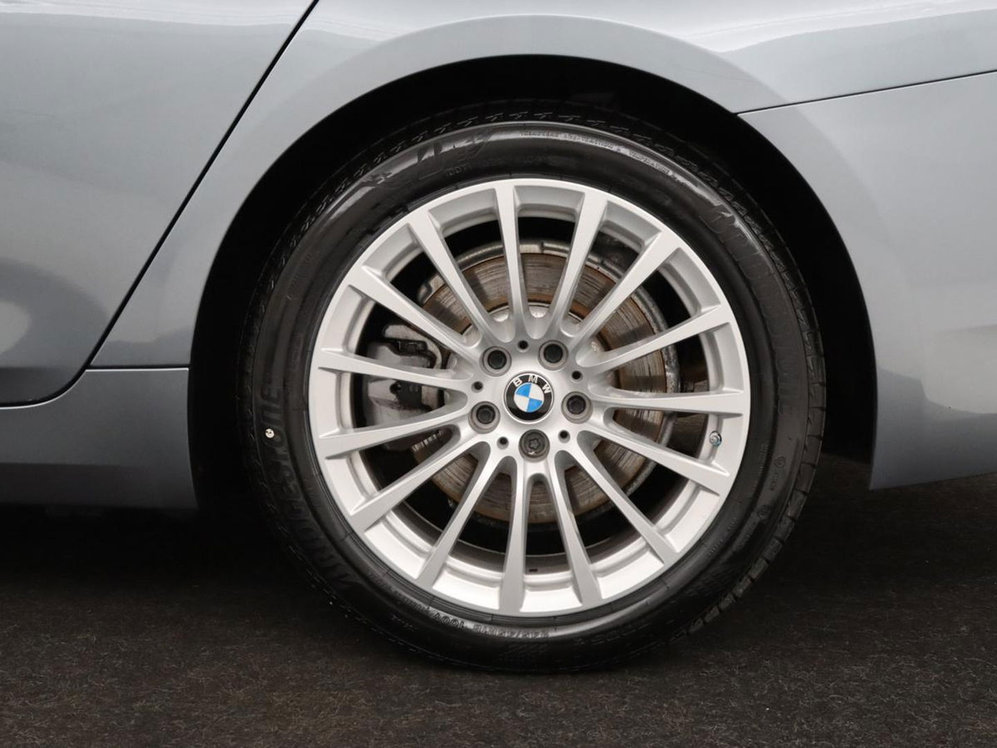 BMW 5 Serie 530e High Executive | Panoramadak | Head-Up | Adaptive cruise | Trekhaak | Bowers & Wilkins | Leder | Stoelverwarming | 360 Camera | Carplay | Keyless | Navigatie