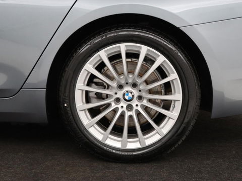 BMW 5 Serie 530e High Executive | Panoramadak | Head-Up | Adaptive cruise | Trekhaak | Bowers & Wilkins | Leder | Stoelverwarming | 360 Camera | Carplay | Keyless | Navigatie