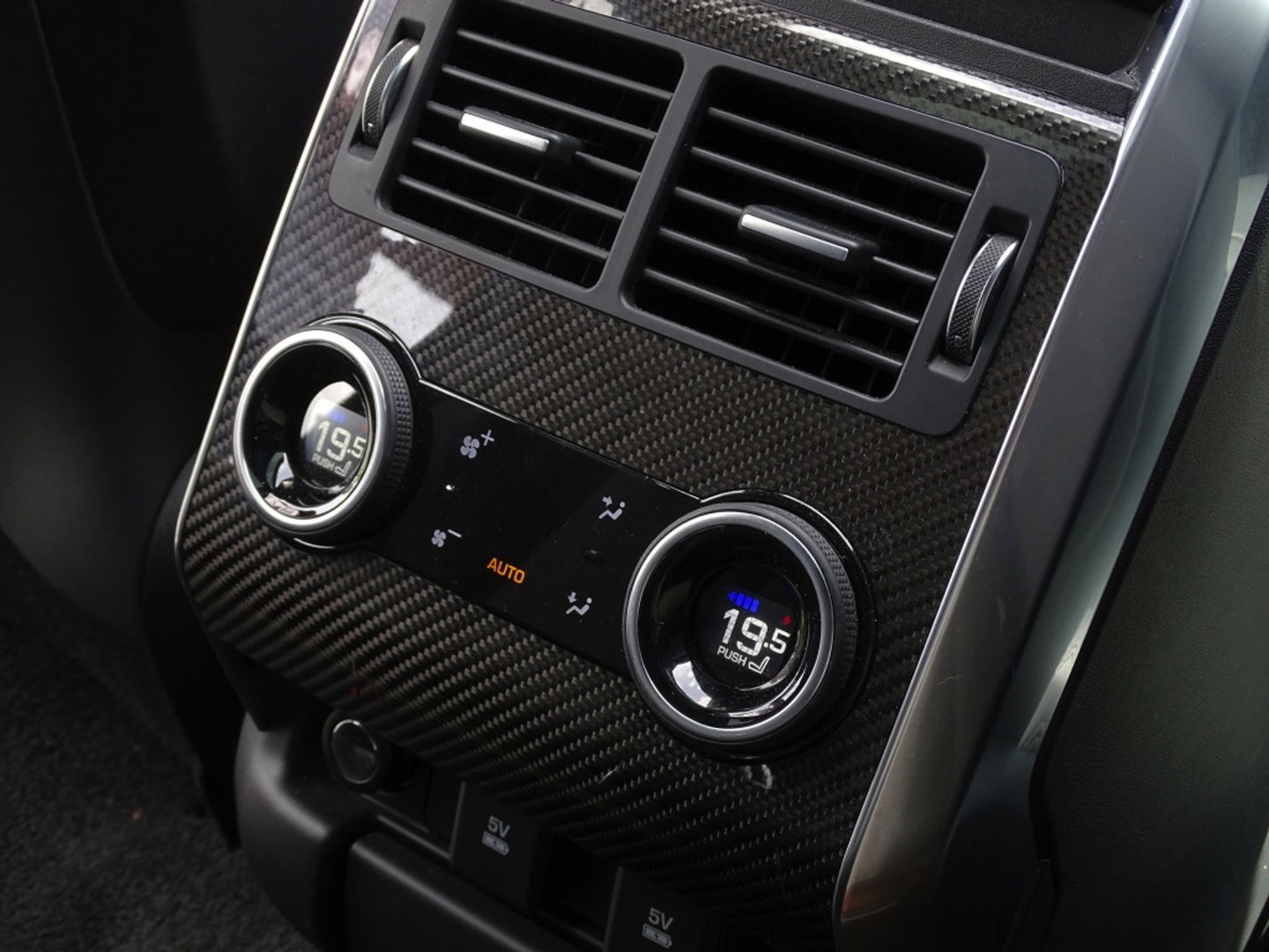 Land Rover Range Rover Sport SVR 5.0 V8 SC 576PK / LED / full option *NAP*