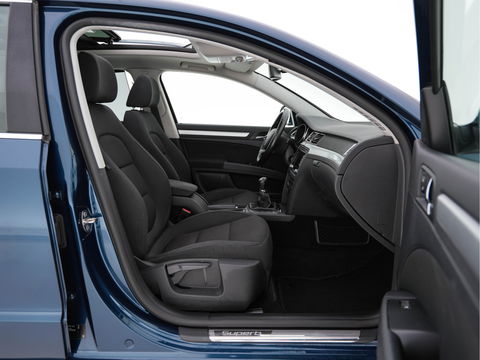 Škoda Superb Combi 1.6 TDI Sprint Pro *PANO | NAVI-FULLMAP | MEMORY-PACK | ECC | PDC | CRUISE | 16''ALU*