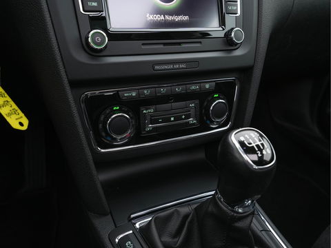 Škoda Superb Combi 1.6 TDI Sprint Pro *PANO | NAVI-FULLMAP | MEMORY-PACK | ECC | PDC | CRUISE | 16''ALU*