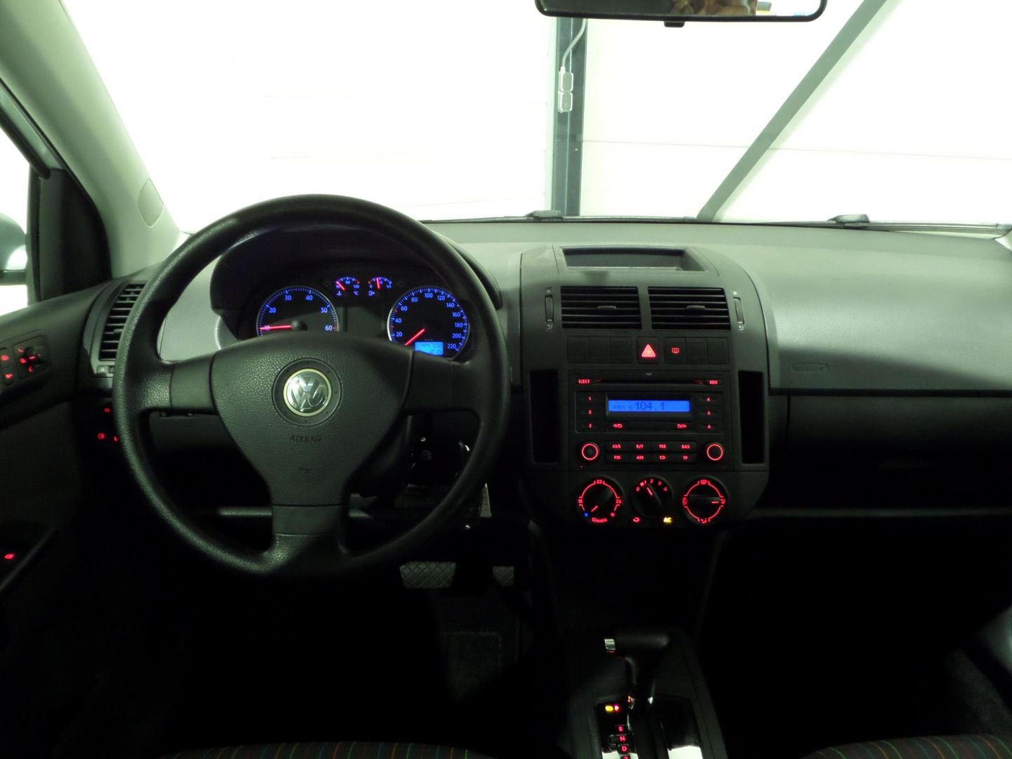 Volkswagen Polo 1.4-16V Optive "Origineel NL!" Automaat! "1e eigenaar" Airco Elektrische ramen Dealer onderhouden Unieke auto !