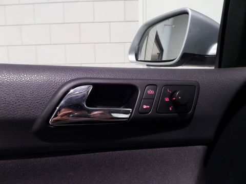 Volkswagen Polo 1.4-16V Optive "Origineel NL!" Automaat! "1e eigenaar" Airco Elektrische ramen Dealer onderhouden Unieke auto !
