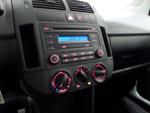 Volkswagen Polo 1.4-16V Optive "Origineel NL!" Automaat! "1e eigenaar" Airco Elektrische ramen Dealer onderhouden Unieke auto !