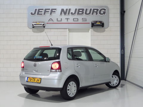 Volkswagen Polo 1.4-16V Optive "Origineel NL!" Automaat! "1e eigenaar" Airco Elektrische ramen Dealer onderhouden Unieke auto !