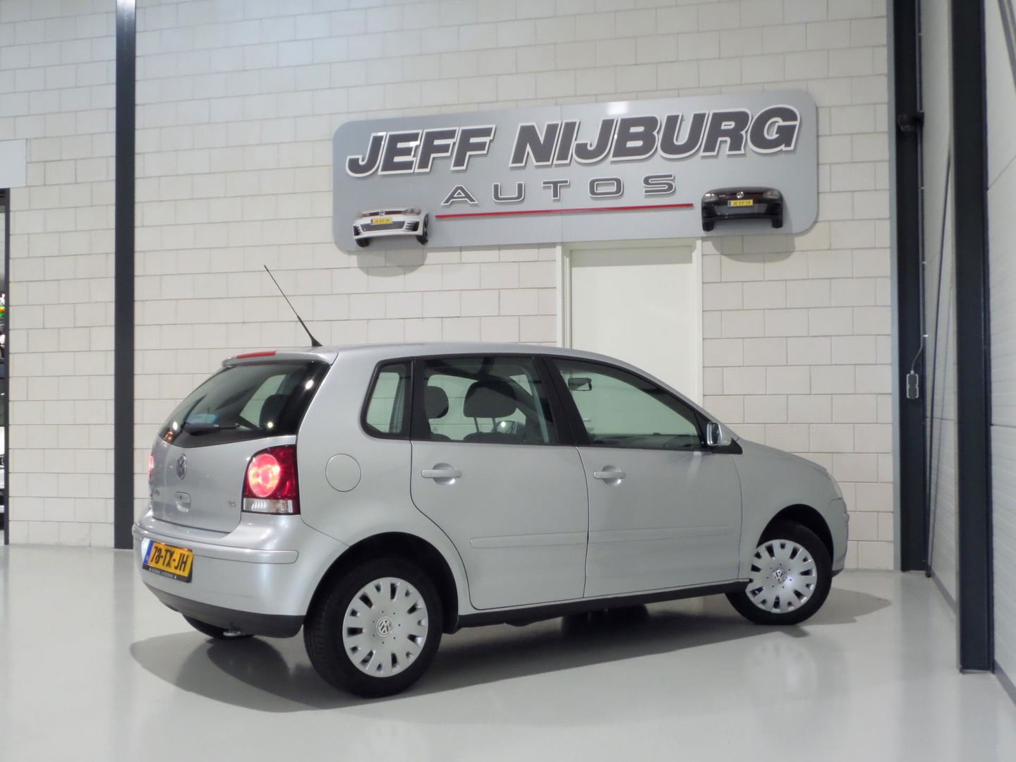 Volkswagen Polo 1.4-16V Optive "Origineel NL!" Automaat! "1e eigenaar" Airco Elektrische ramen Dealer onderhouden Unieke auto !