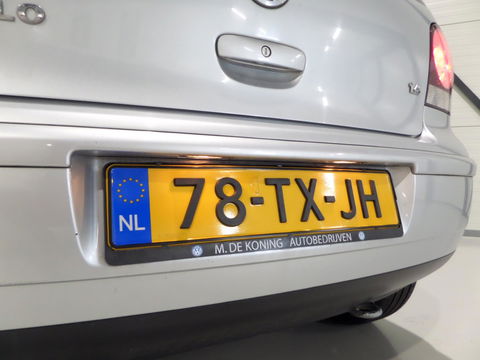 Volkswagen Polo 1.4-16V Optive "Origineel NL!" Automaat! "1e eigenaar" Airco Elektrische ramen Dealer onderhouden Unieke auto !