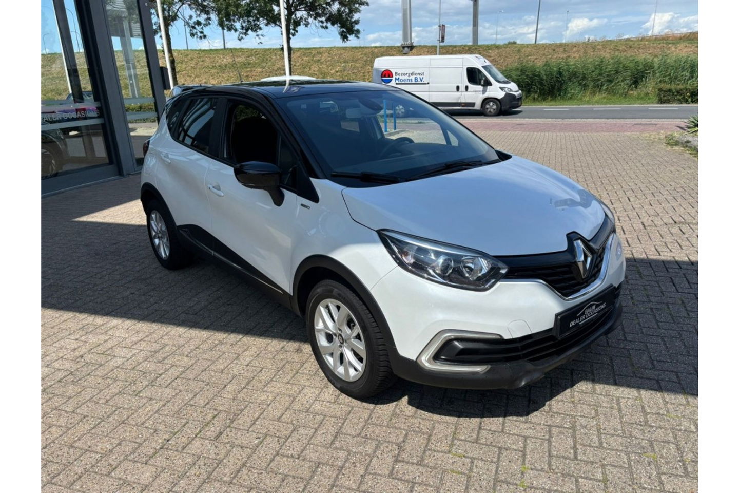 Renault Captur 0.9 TCE INTENS 90PK AIRCO NAVI PDC LMV