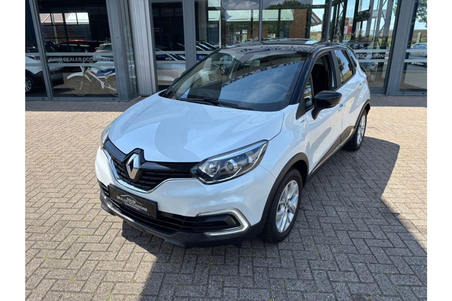 Renault Captur 0.9 TCE INTENS 90PK AIRCO NAVI PDC LMV