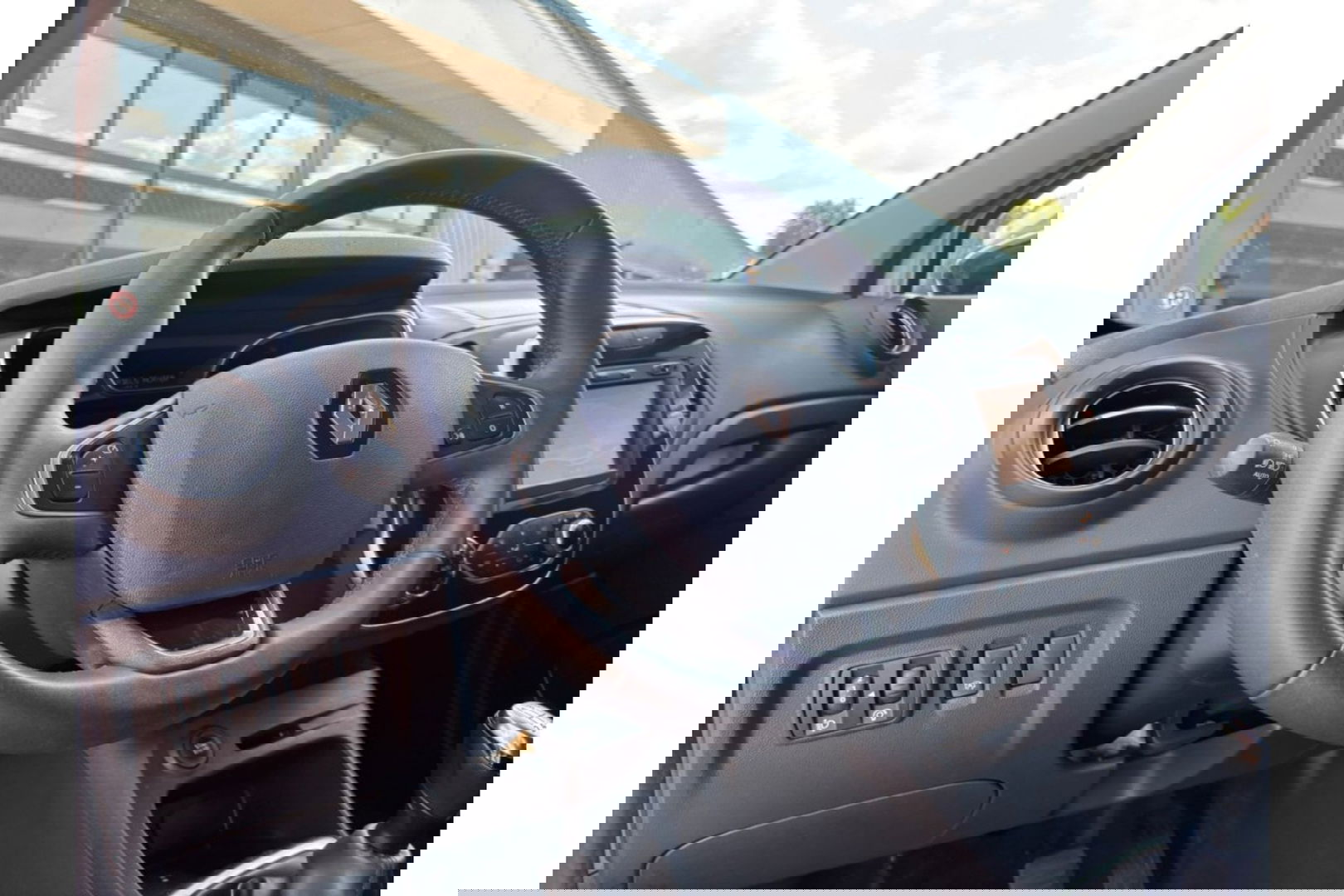 Renault Captur 0.9 TCE INTENS 90PK AIRCO NAVI PDC LMV