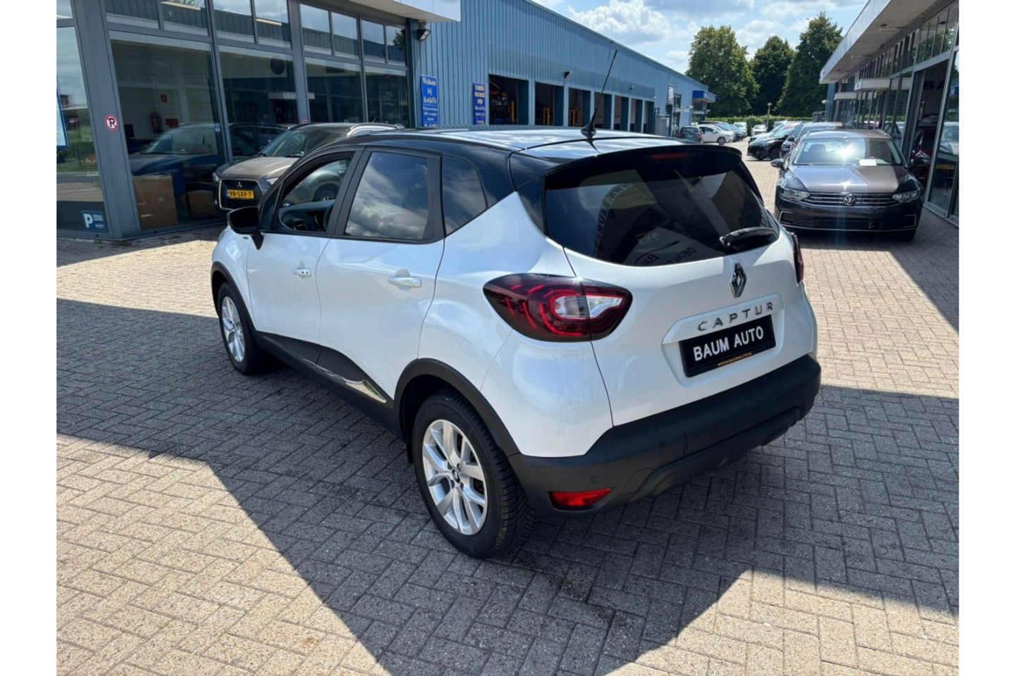 Renault Captur 0.9 TCE INTENS 90PK AIRCO NAVI PDC LMV