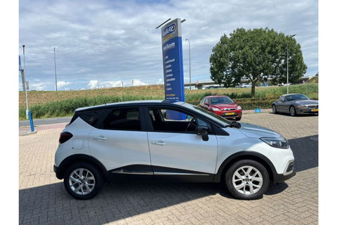 Renault Captur 0.9 TCE INTENS 90PK AIRCO NAVI PDC LMV