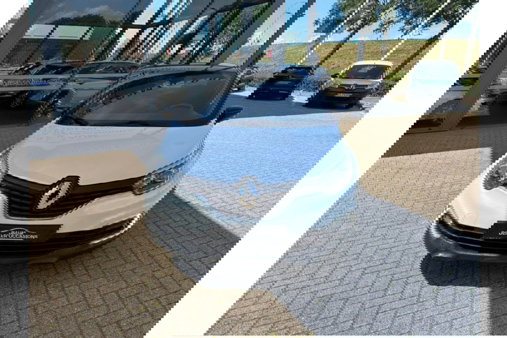 Renault Captur 0.9 TCE INTENS 90PK AIRCO NAVI PDC LMV