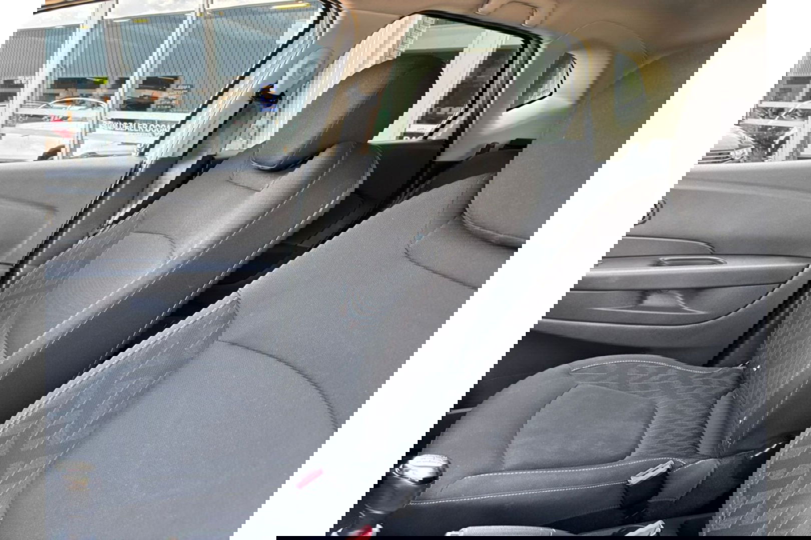 Renault Captur 0.9 TCE INTENS 90PK AIRCO NAVI PDC LMV