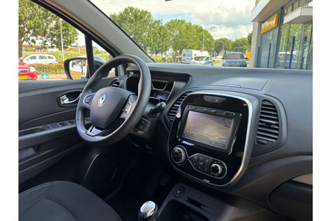 Renault Captur 0.9 TCE INTENS 90PK AIRCO NAVI PDC LMV