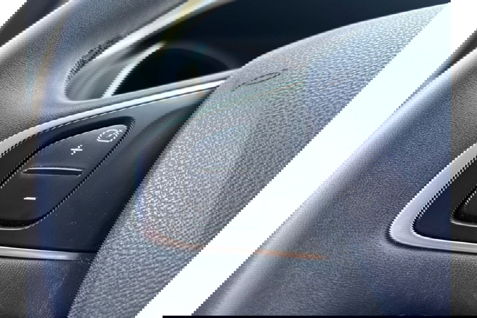 Renault Captur 0.9 TCE INTENS 90PK AIRCO NAVI PDC LMV