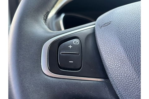 Renault Captur 0.9 TCE INTENS 90PK AIRCO NAVI PDC LMV