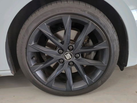 SEAT Leon Sportstourer Seat Leon 1.5 TSI 150PK Pano Virtual Trekhaak Black edition