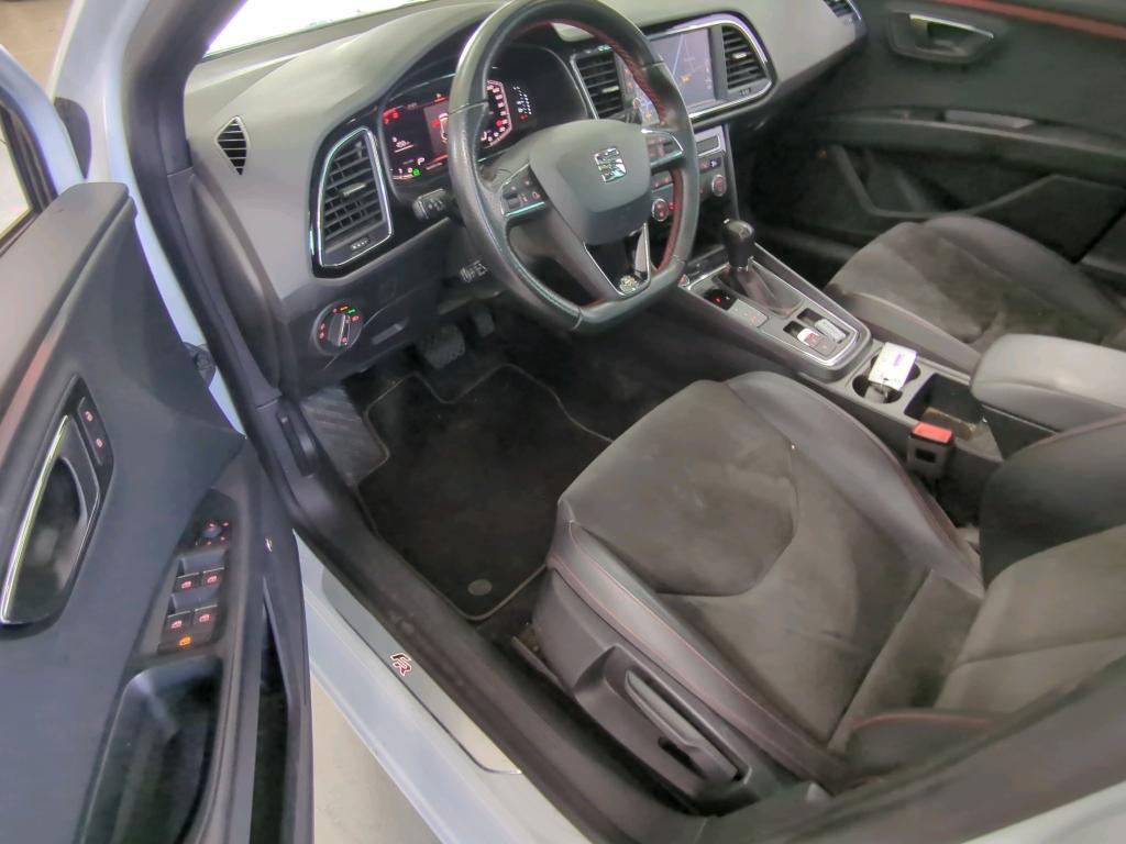 SEAT Leon Sportstourer Seat Leon 1.5 TSI 150PK Pano Virtual Trekhaak Black edition