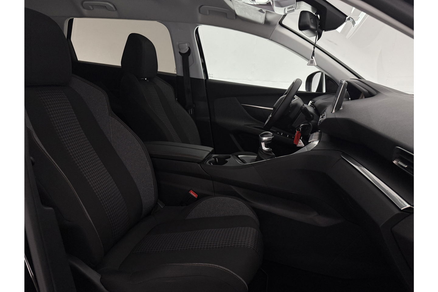 Peugeot 5008 1.2 PureTech 7 Persoons LED Trekhaak Camera Virtual Carplay Navi PDC 17''LMV