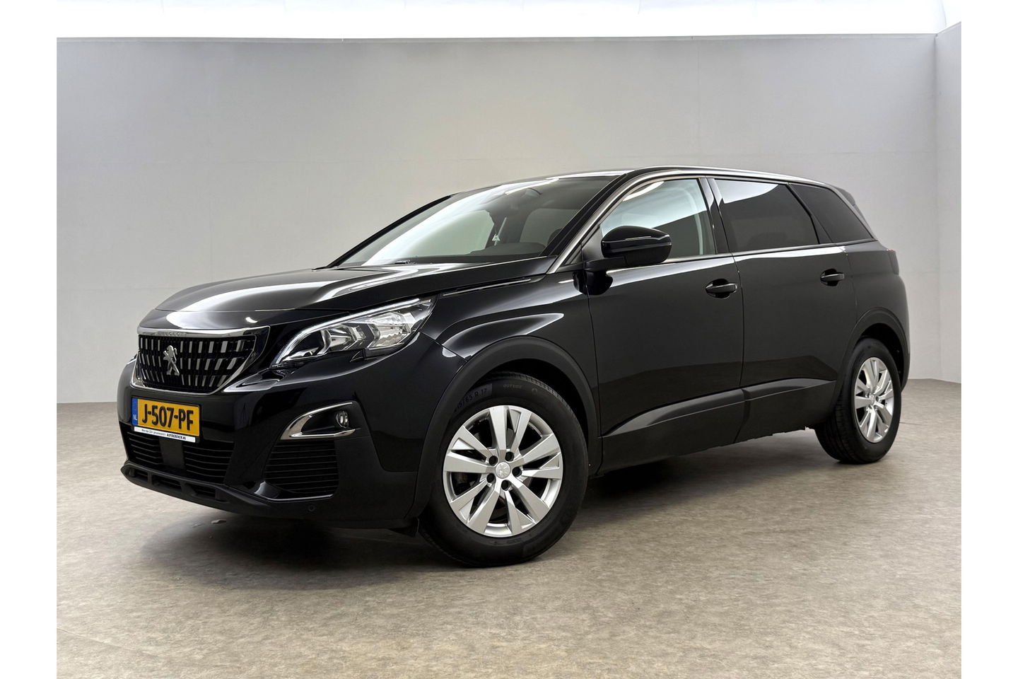 Peugeot 5008 1.2 PureTech 7 Persoons LED Trekhaak Camera Virtual Carplay Navi PDC 17''LMV