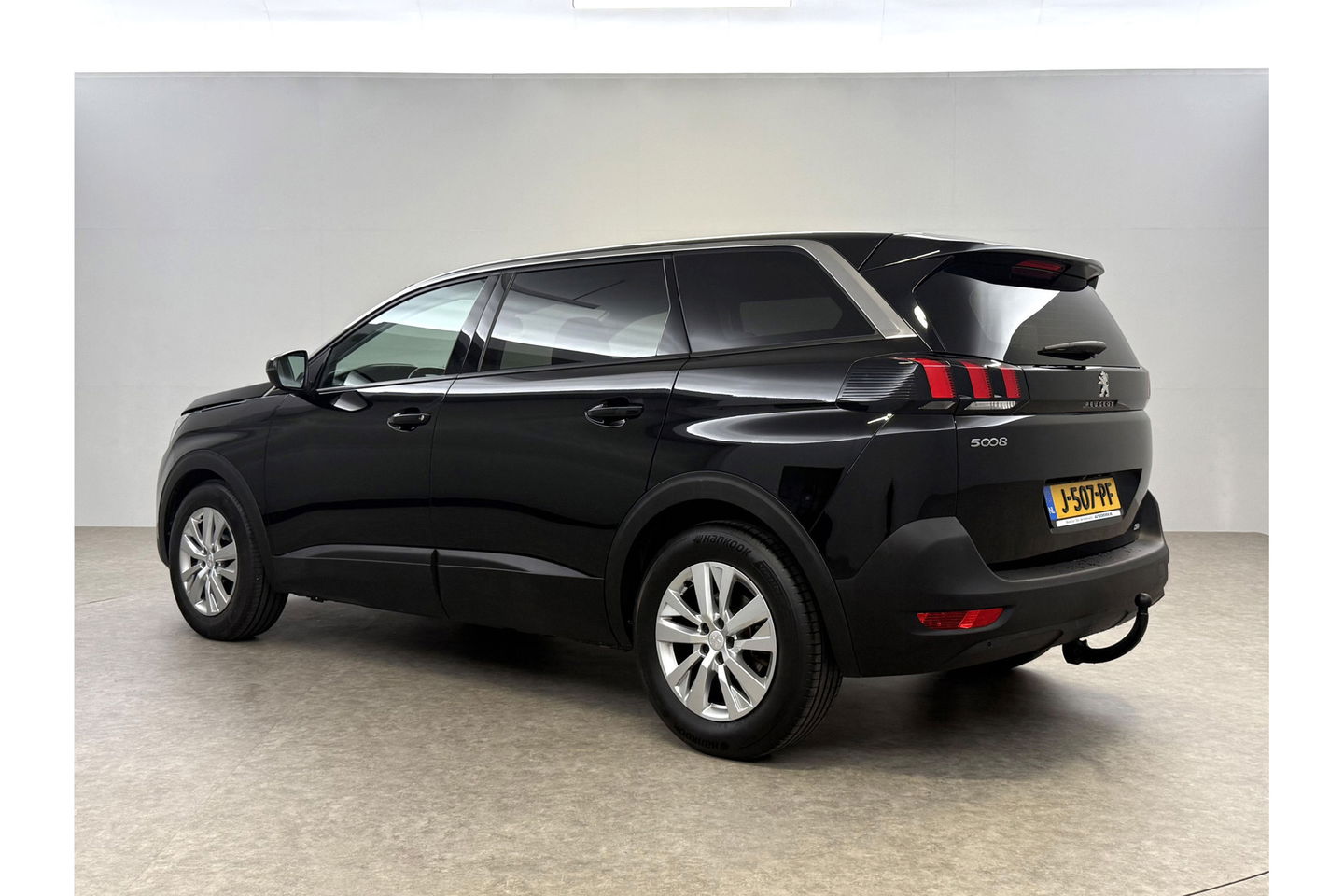 Peugeot 5008 1.2 PureTech 7 Persoons LED Trekhaak Camera Virtual Carplay Navi PDC 17''LMV