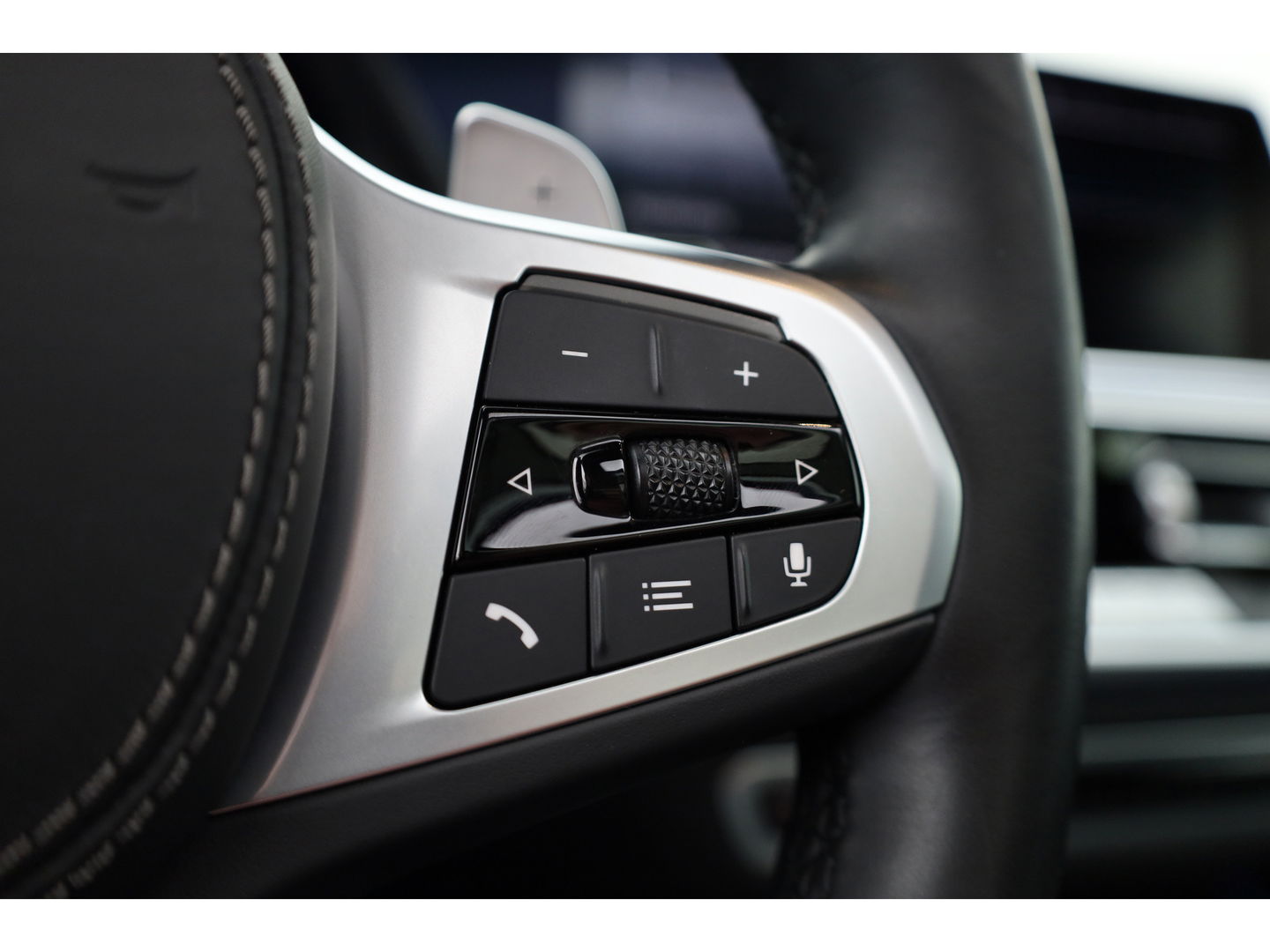 BMW X5 xDrive45e M Sport | Pano | HUD | Carbon int. | Elek. Trekhaak | Laser LED | 360cam | 22''