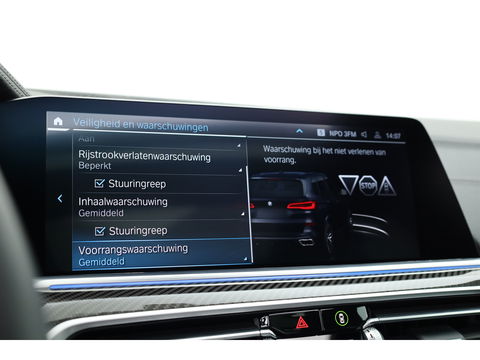 BMW X5 xDrive45e M Sport | Pano | HUD | Carbon int. | Elek. Trekhaak | Laser LED | 360cam | 22''