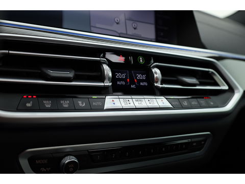 BMW X5 xDrive45e M Sport | Pano | HUD | Carbon int. | Elek. Trekhaak | Laser LED | 360cam | 22''
