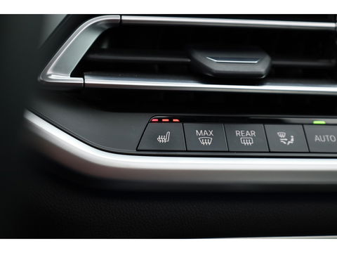 BMW X5 xDrive45e M Sport | Pano | HUD | Carbon int. | Elek. Trekhaak | Laser LED | 360cam | 22''