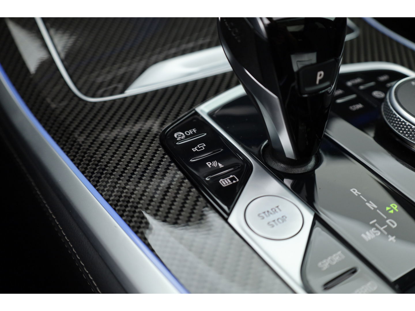 BMW X5 xDrive45e M Sport | Pano | HUD | Carbon int. | Elek. Trekhaak | Laser LED | 360cam | 22''
