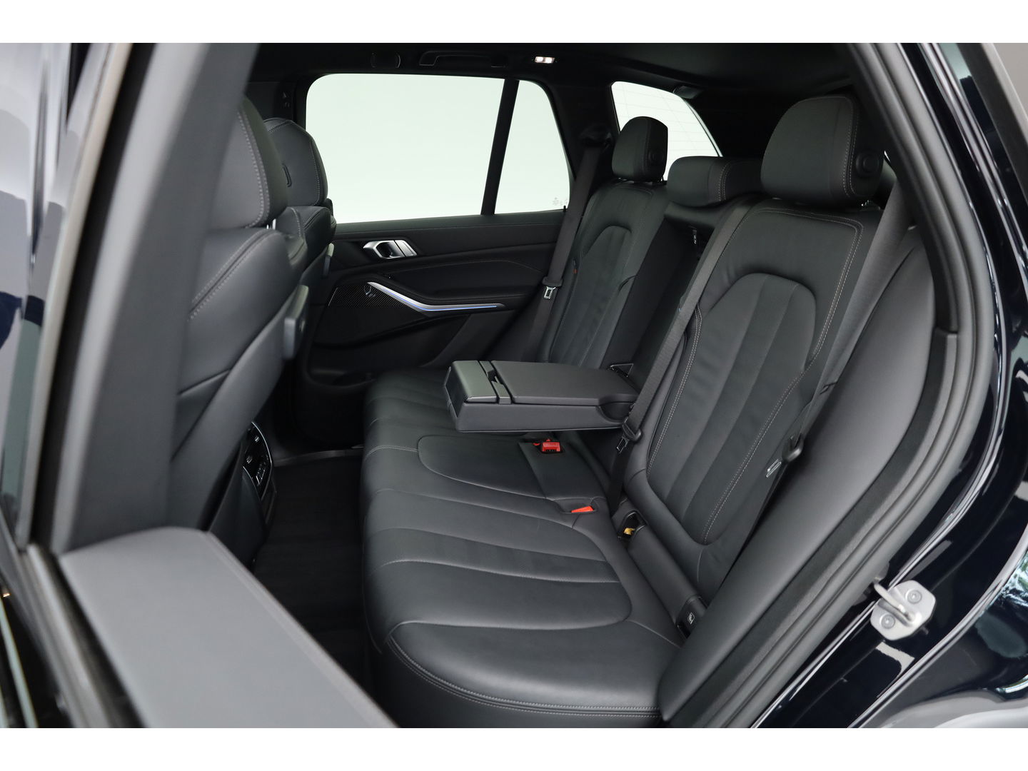BMW X5 xDrive45e M Sport | Pano | HUD | Carbon int. | Elek. Trekhaak | Laser LED | 360cam | 22''